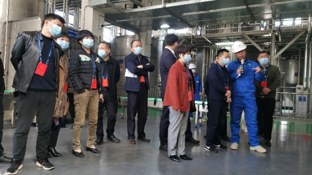 津市市人大常委会莅临必一运动 B-sports生物湖南生产基地视察指导